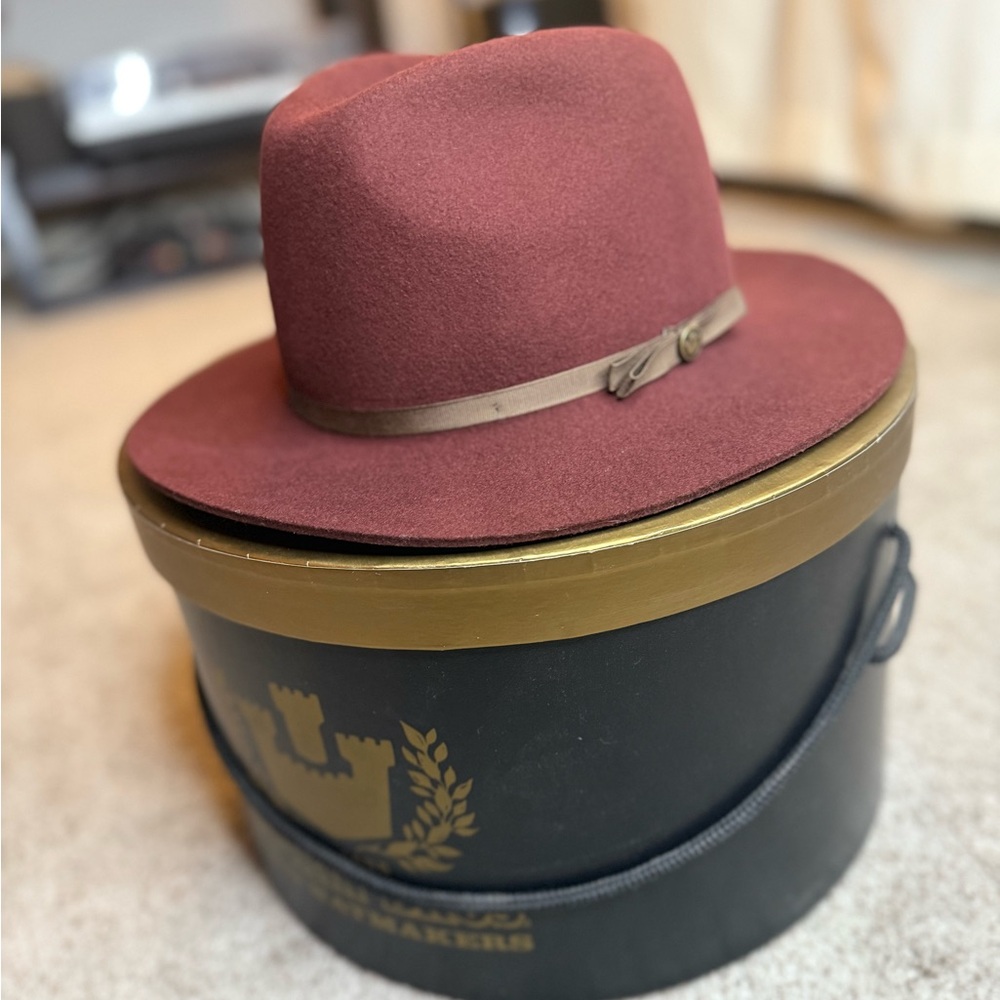 Unisex Maroon Fedora with Taupe Band - Size Small